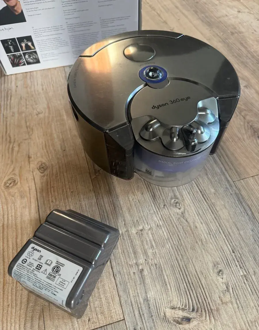 Dyson 360 Eye - problém s baterií