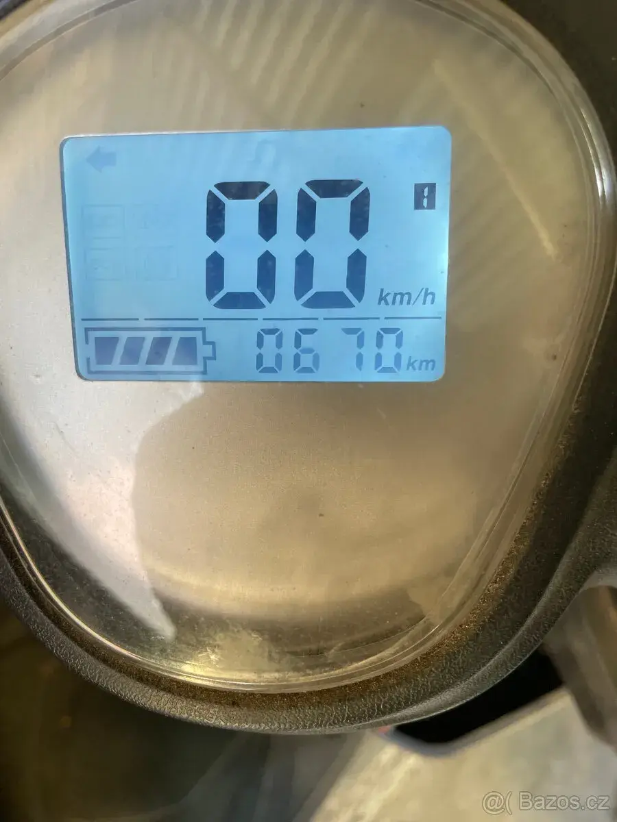 Tříkolka elektrická SELVO 31000 Li