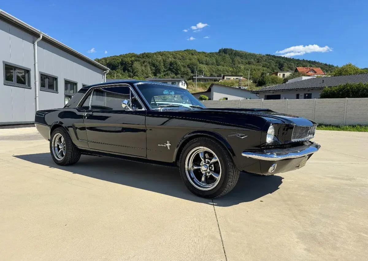 Ford Mustang – 1966, 1 300 km