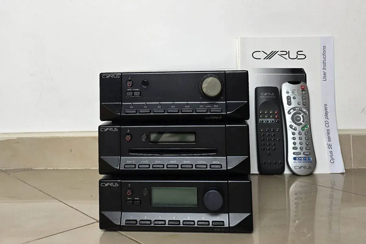 Mission Cyrus set / Zosik/FM radio
