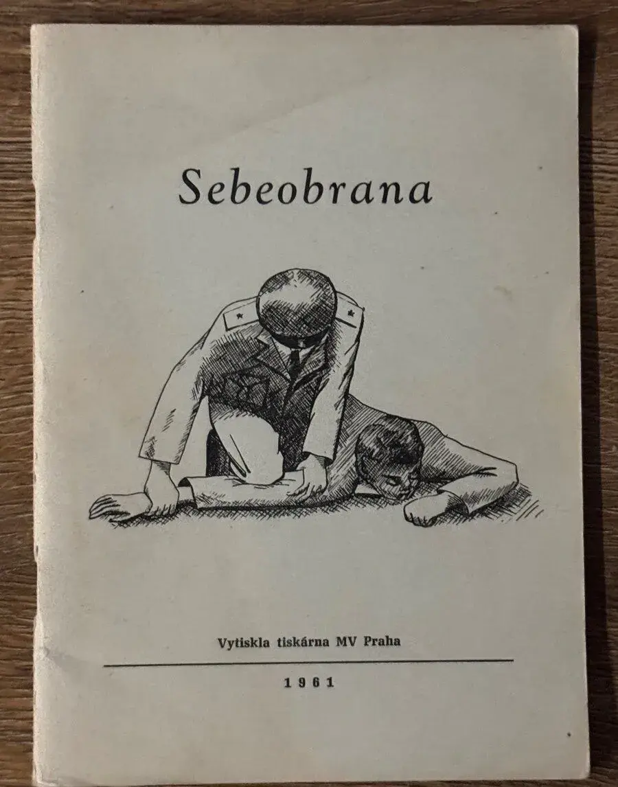 Brožura SEBEOBRANA z roku 1961