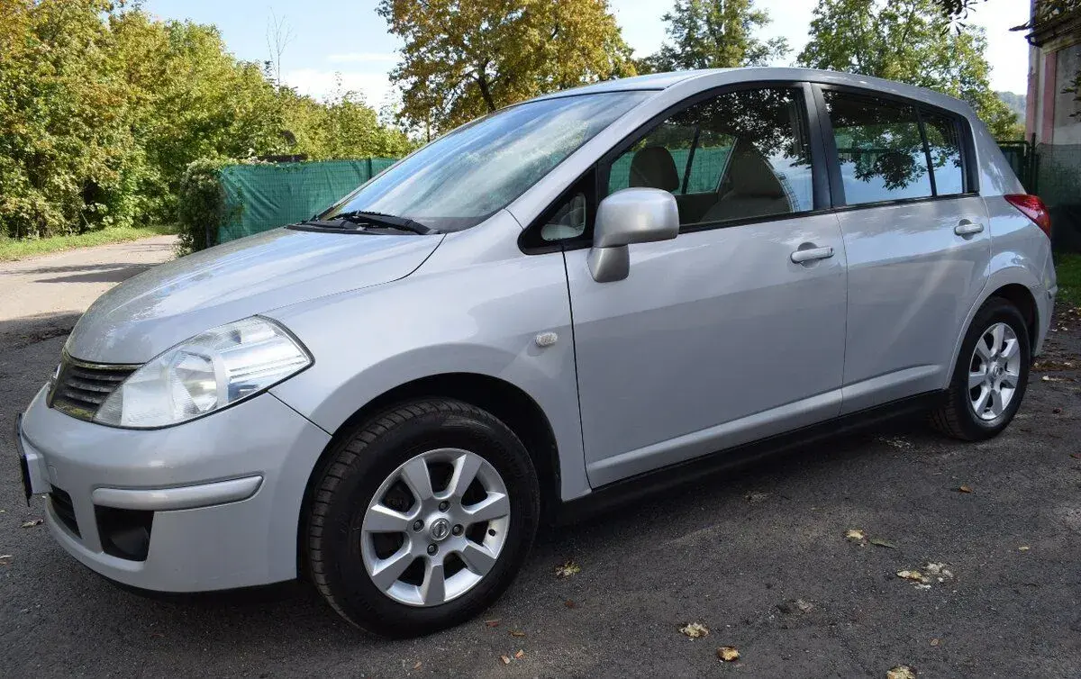 Nissan Tiida – 2008, 183 181 km