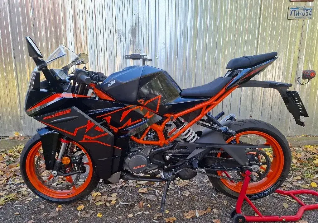 KTM RC 125, 1,majitel, COC list, CENA