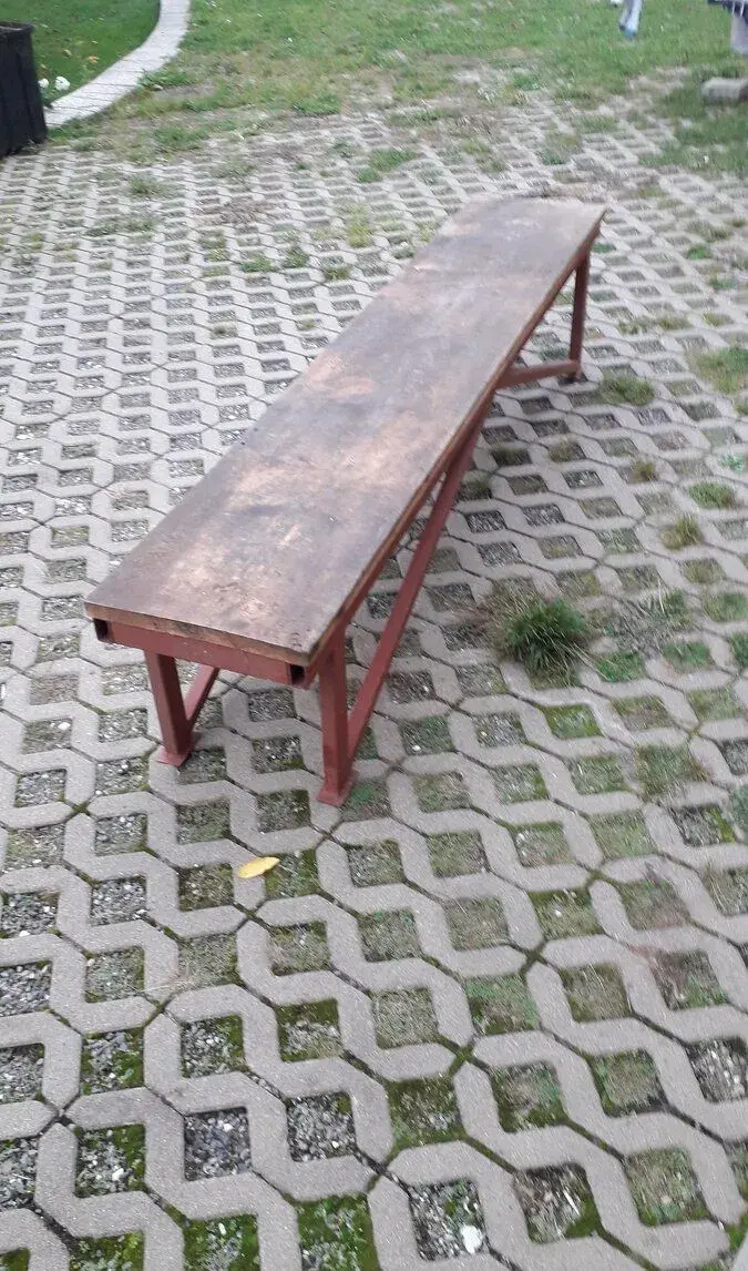 Montážní lavice