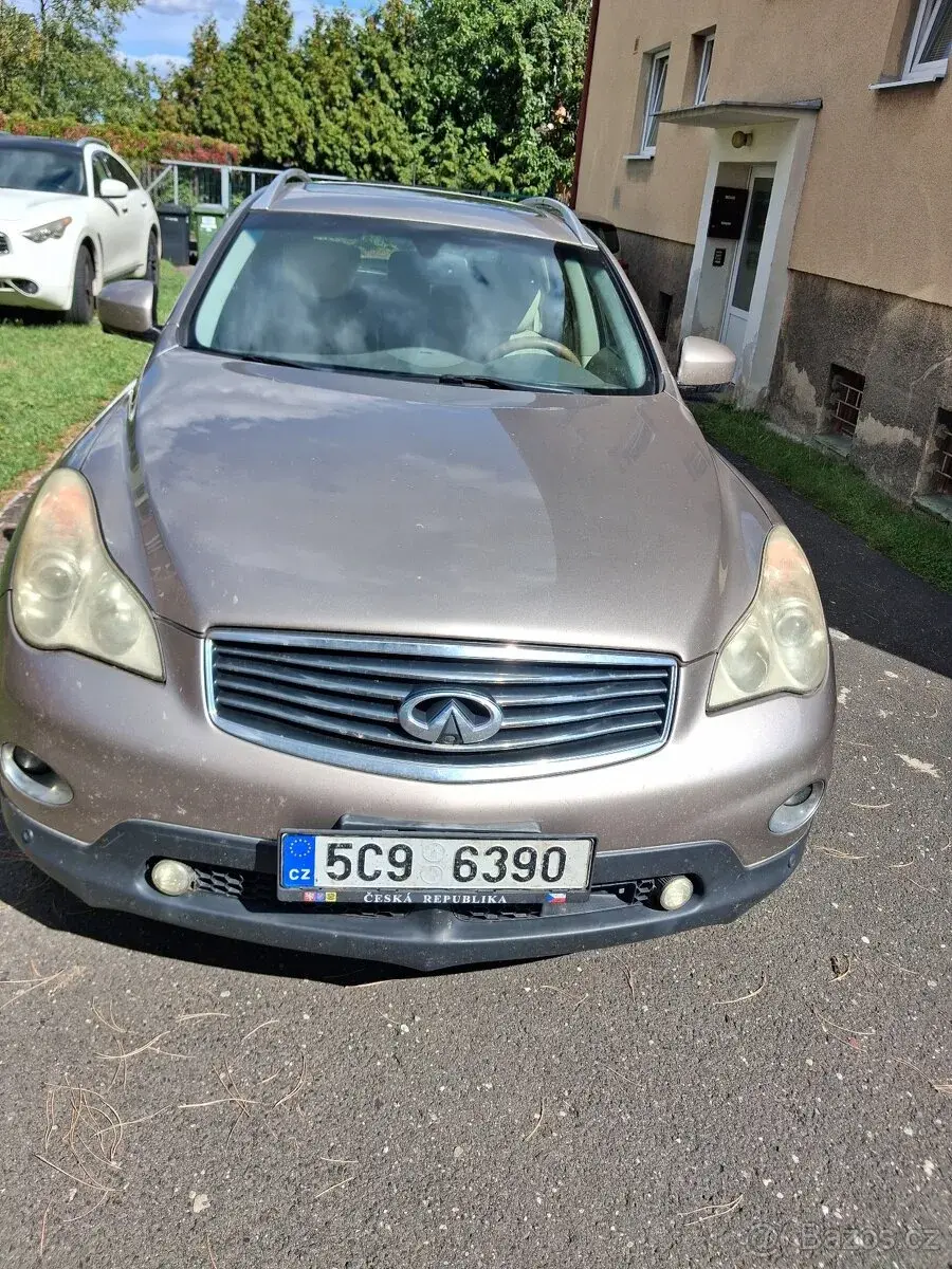 Infiniti Ex35 – 2008, 180 000 km