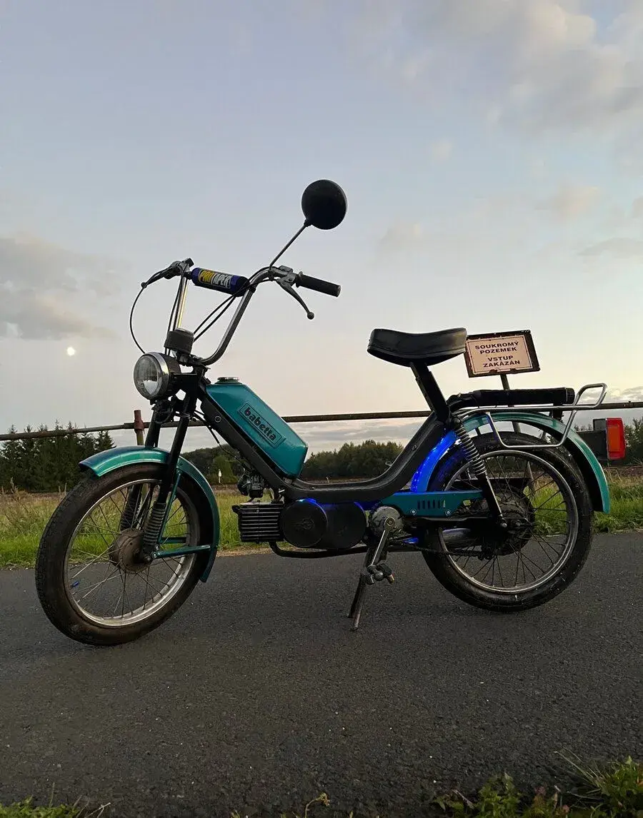 Plně funkční Babeta 210- po GO, nový lak, Dellorto