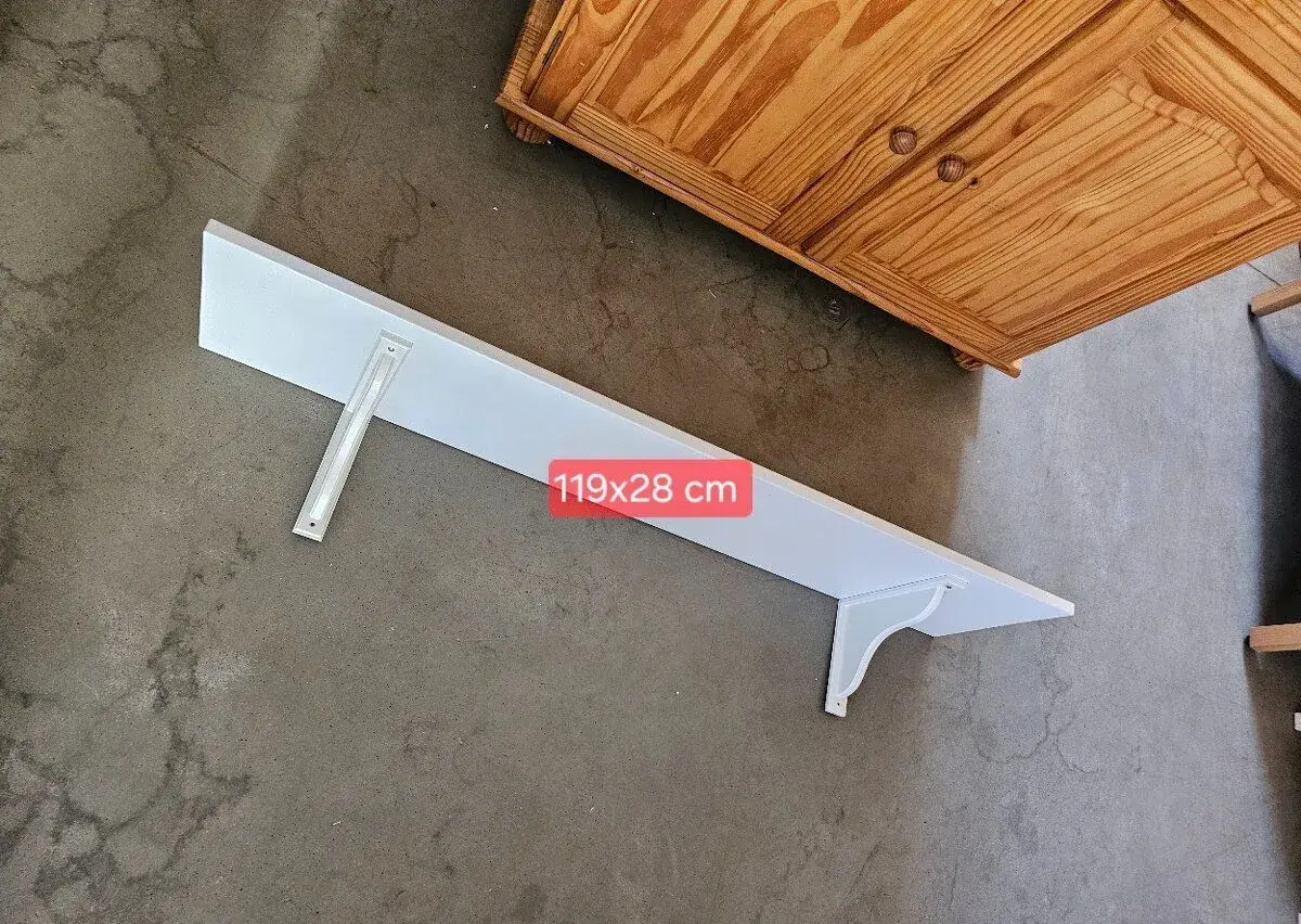 NÁSTĚNNÁ POLICE IKEA HEMNES ATD