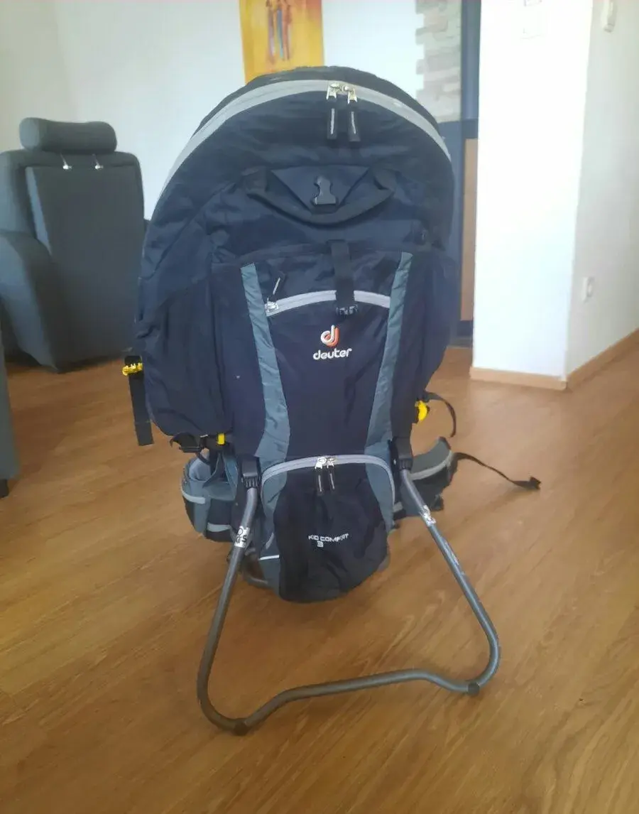Dětská krosna Deuter Kid Comfort III + pláštěnka (Top stav)