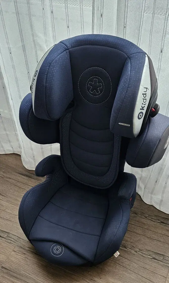 Kiddy Autosedačka Cruiserfix 3 2019 Indigo Blue