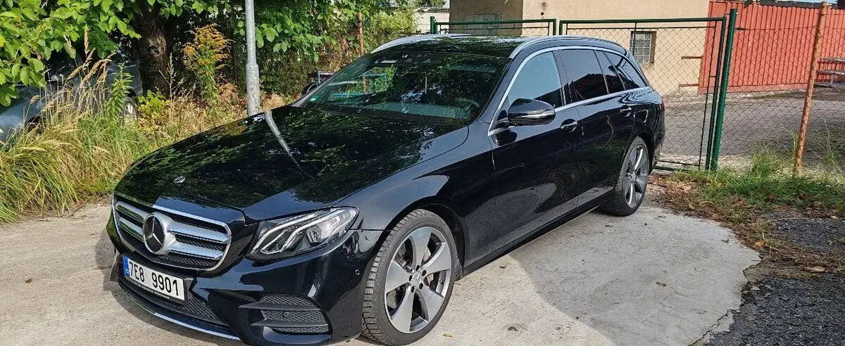 Mercedes-Benz E – 2017, 196 000 km