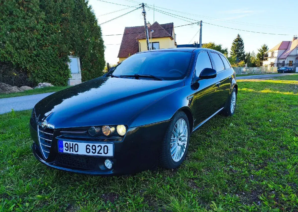 Alfa Romeo 159