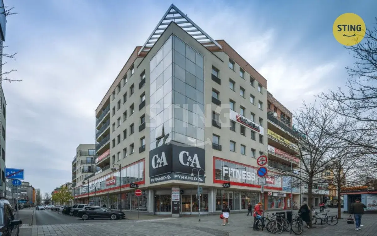 Prodej komerčních prostor (kancelář) v centru Pardub, 136571