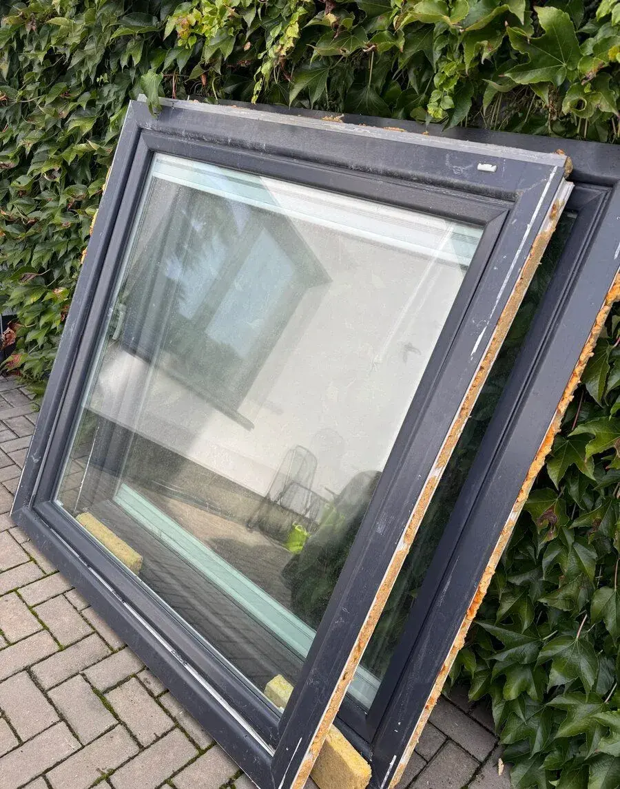 Okna 137 x 145