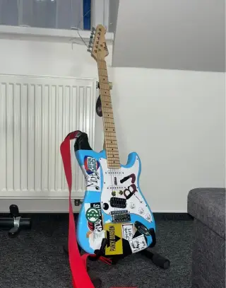 Billie Joe Armstrong elektrická kytara