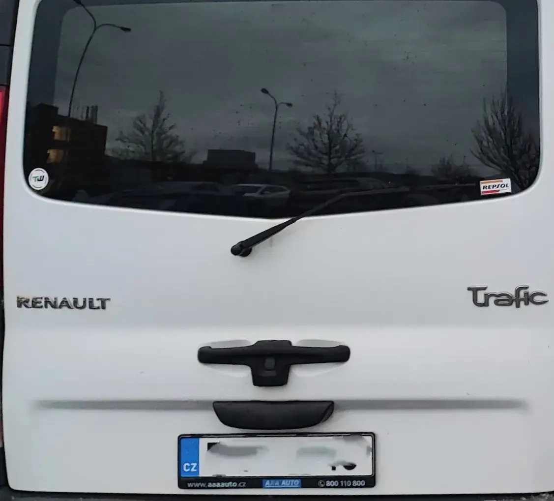Trafic camper/spaní/topení