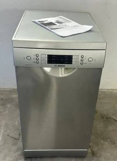 myčka BOSCH š 45 cm, tř. A++ typ:SPS69T38EU - STAV -