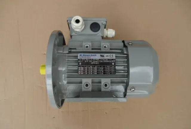 Elektromotor patkopřírubový 0,55kw