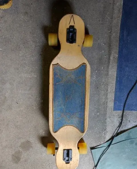 Longboard Volten Lower East Side + ložiska