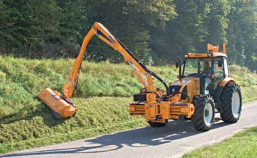 Příkopový čelní mulčovač Mulag