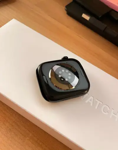 Apple Watch 11 GPS + Cellular 46mm