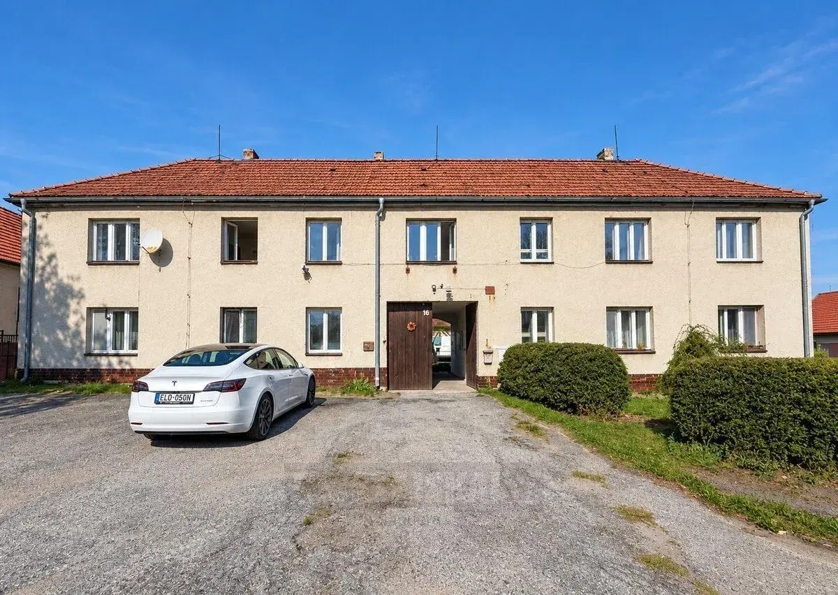 Pronájem bytu 2+1,o ploše 76 m², Slavče