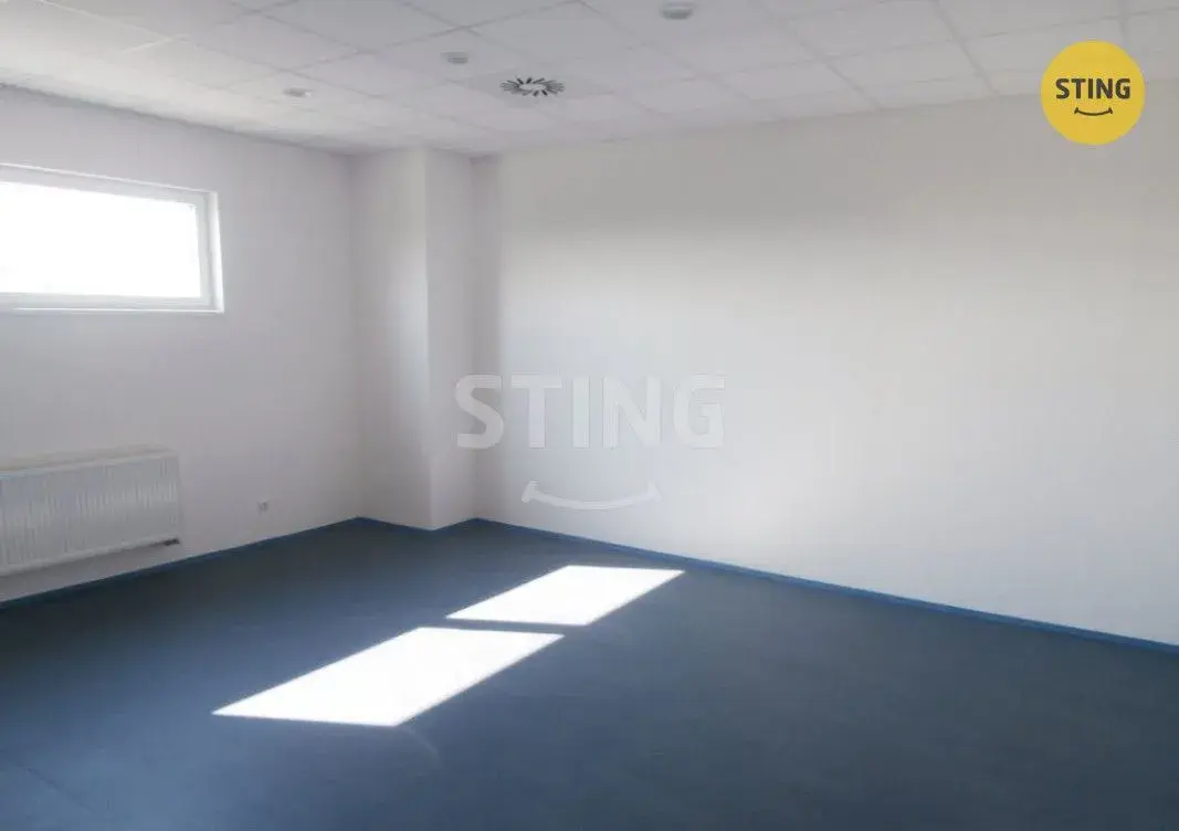 Kancelářský komplex v logistickém centru, 503m2, Olo, 136170