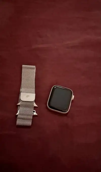 Apple Watch SE 40-mn