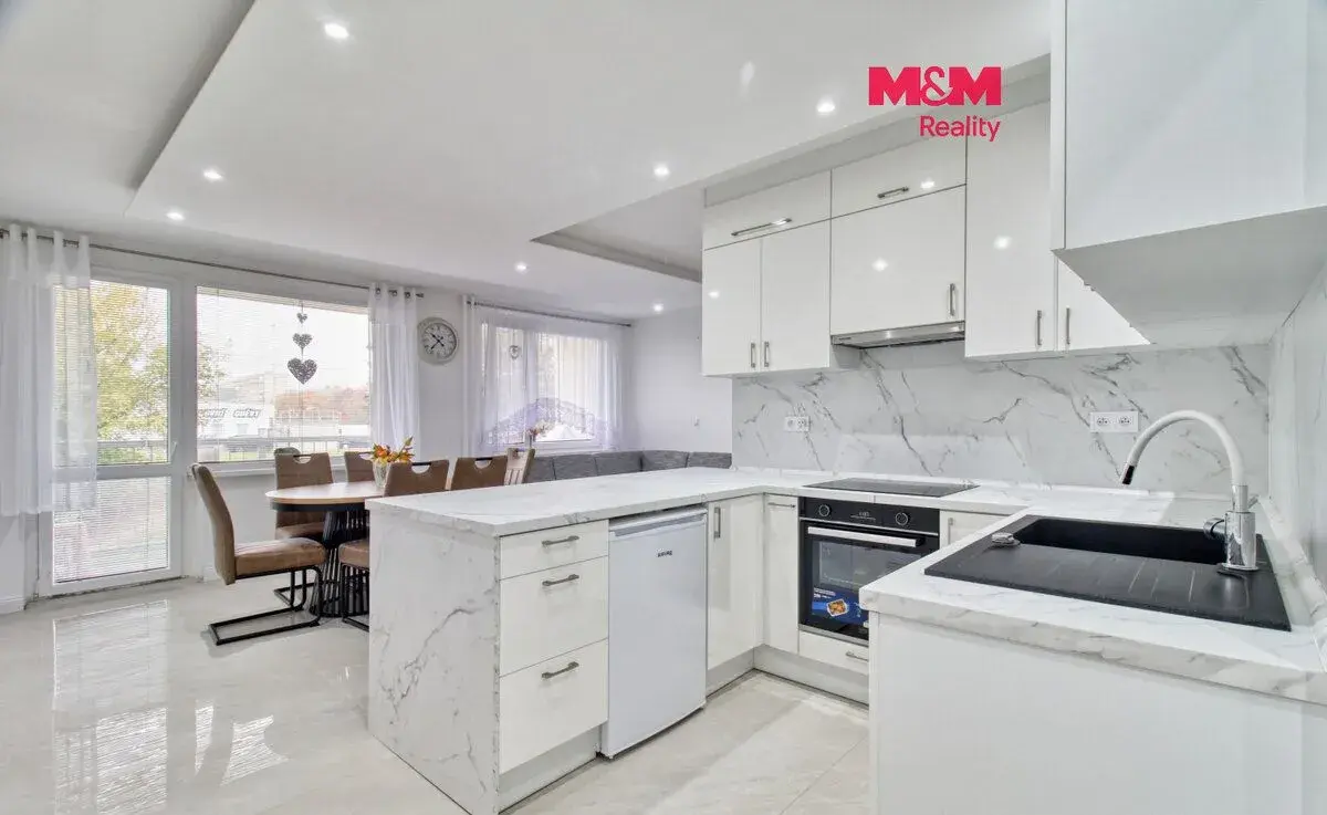 Prodej bytu 4+1, 96 m², Most, ul. U Stadionu