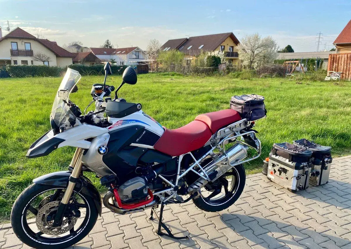BMW R1200GS “30 let GS”