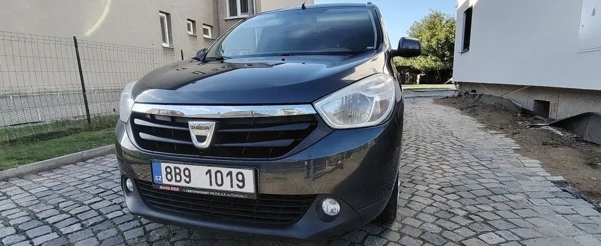 Dacia Lodgy – 2012