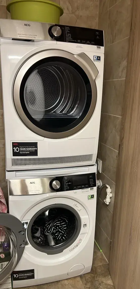 Pračka a sušička AEG 8000 Lavatherm