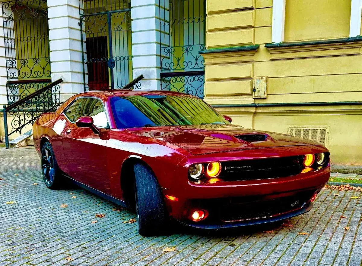 Dodge CHALLENGER – 2021, 160 000 km