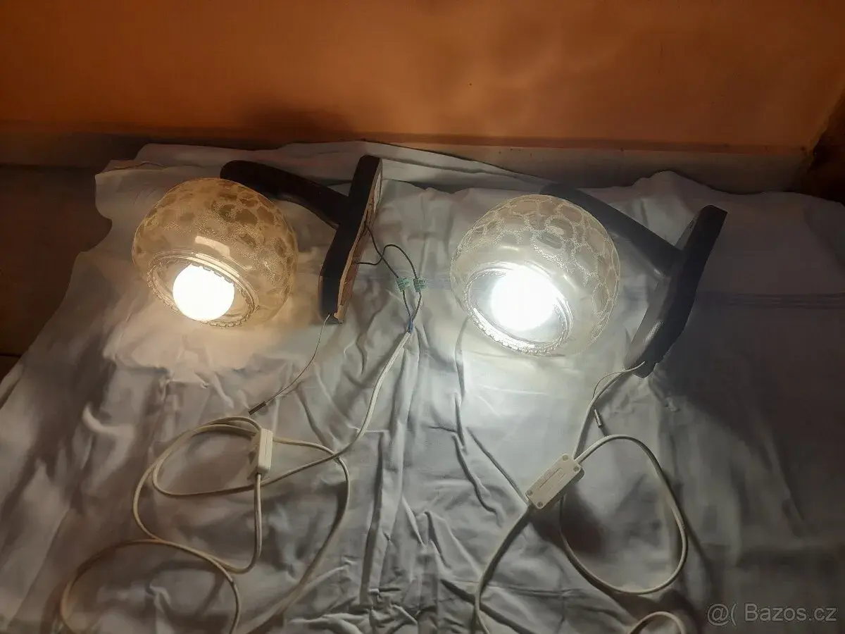 závěsná lampa
