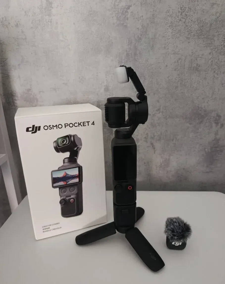 DJI Osmo Pocket 4 Creator Combo