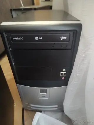 PC bedny s 350 W zdrojem