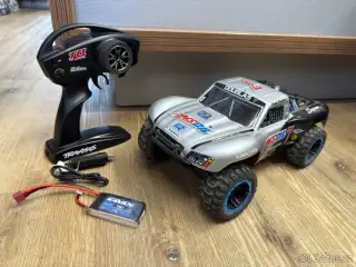 Traxxas Slash 1:16 + lipo a nabíječ