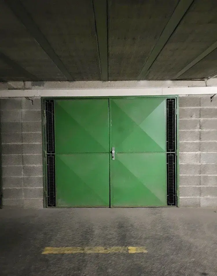 Pronájem garáže 16,80 m2, Nový Lískovec