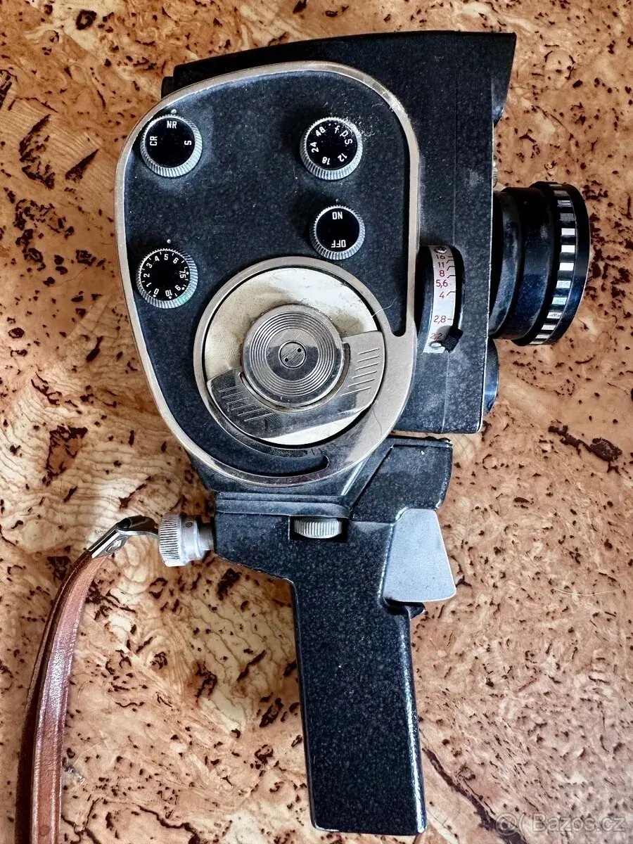 Stará kamera Quarz DS8-M