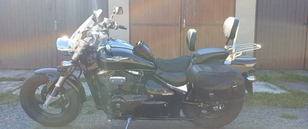 Suzuki Intruder M800