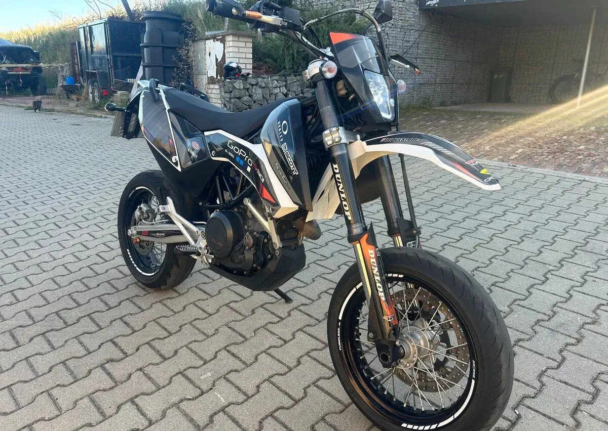 KTM 690 SMC