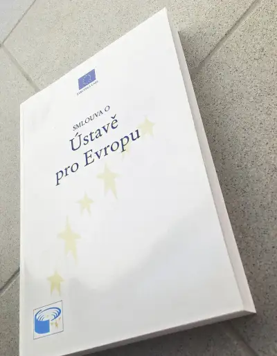 Evropská unie–Ústava EU, brožury z doby vstupu ČR do EU 2004