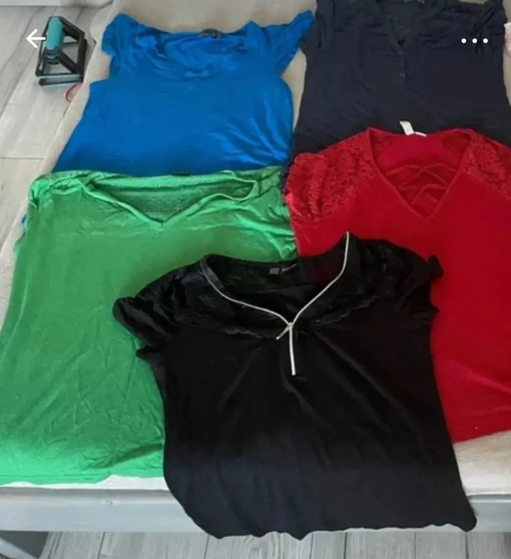 Tricka bonprix s krajkou