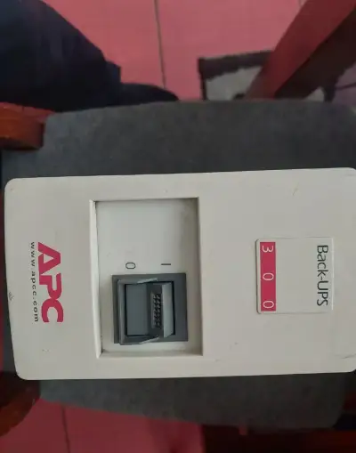 Záložní zdroj pro 3 vstupy