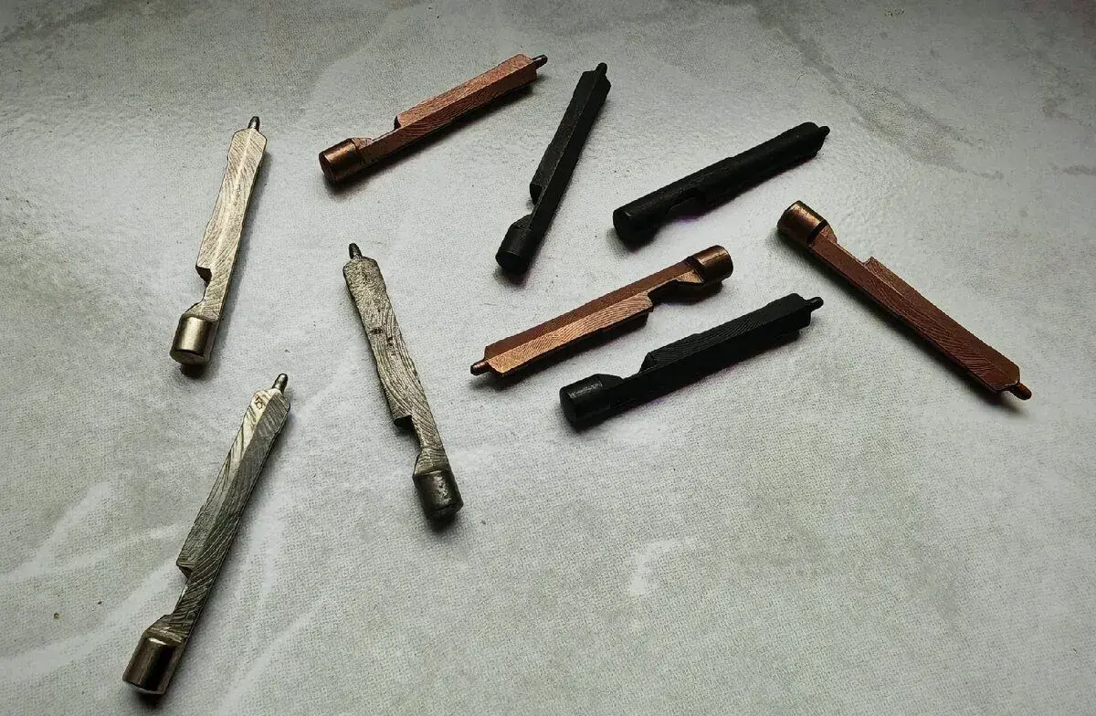 Zápalník (údernik) pistole CZ50/70