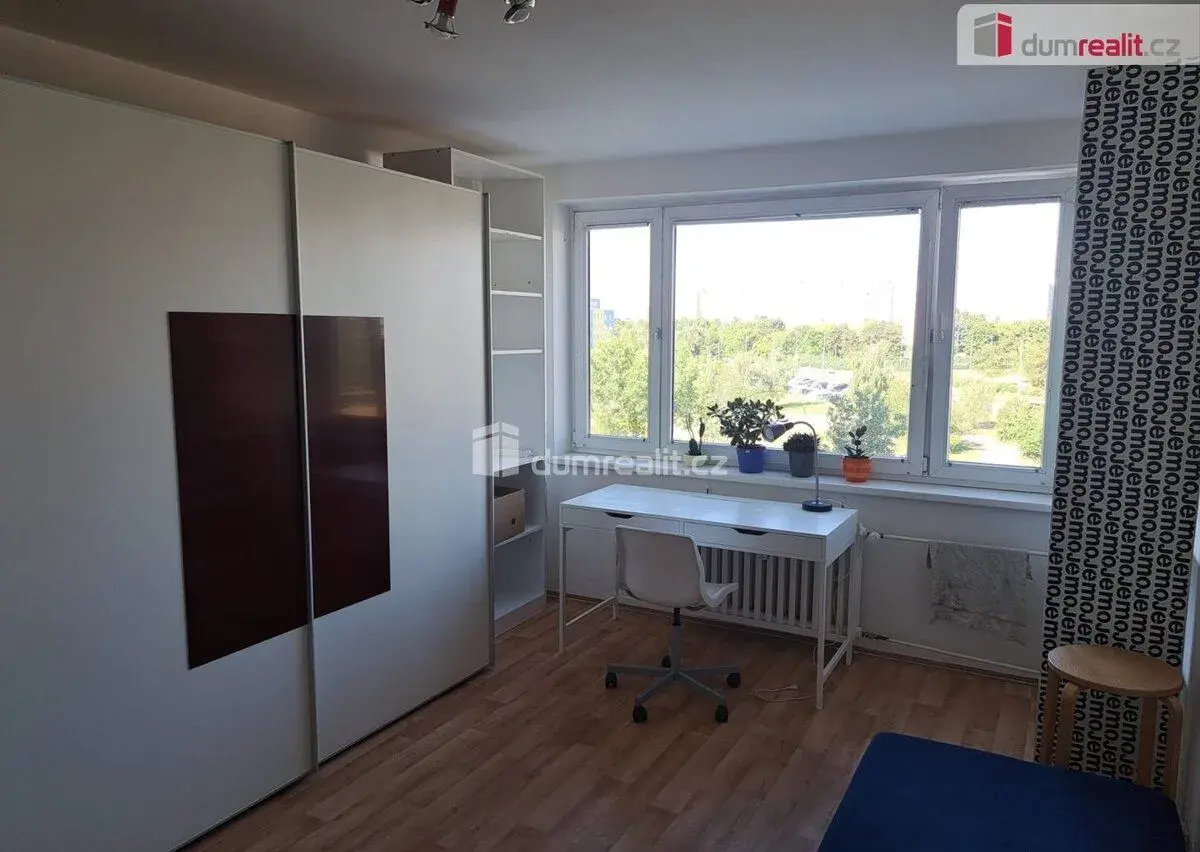 Byt 1KK/27m2, Praha Háje, ulice Bajkonurská