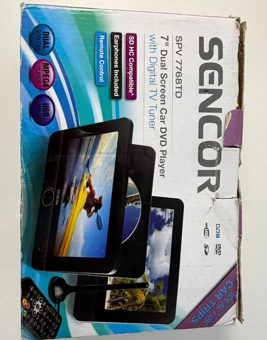 2 DVD přehrávače do auta SENCOR SPV 7768TD