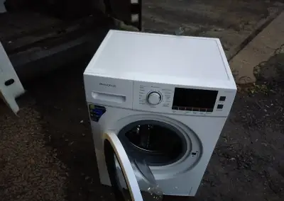 Plně funkční pračku značky PHILCO na 6kg---DOVEZU--