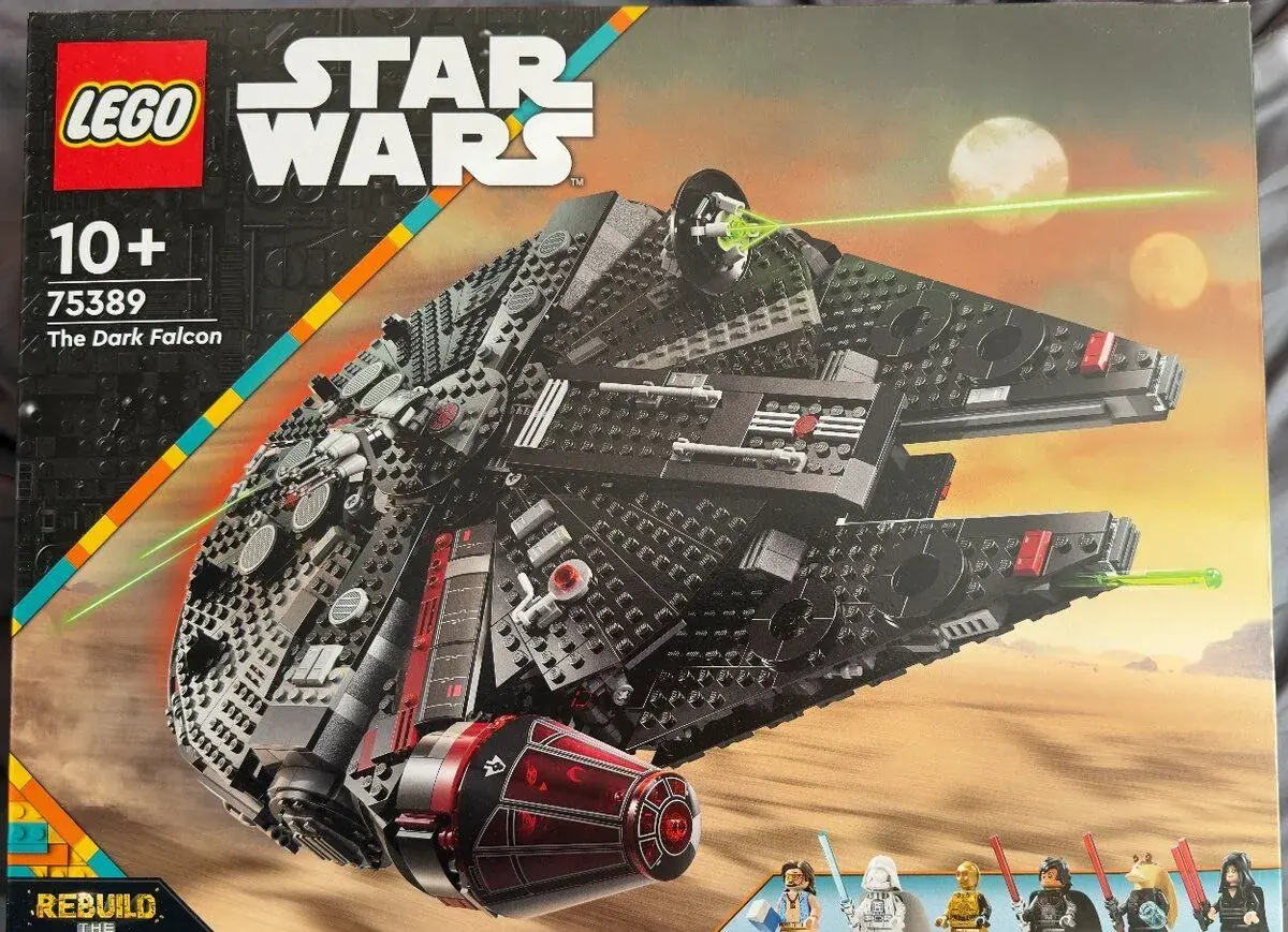 LEGO Star Wars 75389 The Dark Falcon
