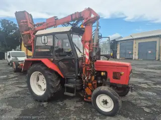 Zetor 7211 s příkopovou sekačkou STP-C 132/1