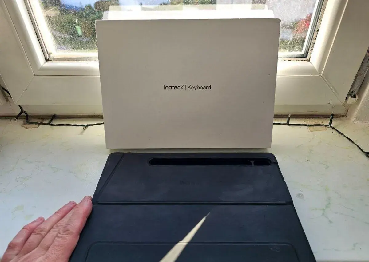 Klávesnice s touchpadem Inateck pro Galaxy Tab S9 (DE)